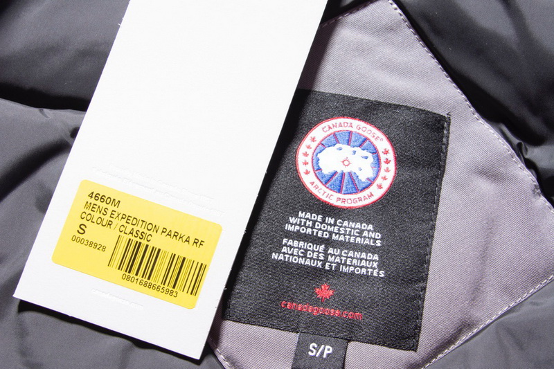 Canada Goose Down Jacket 08 With Removable Real coyote fur ruff Men-001