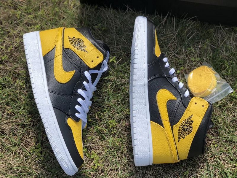 Authentic Air Jordan 1 “Homage To Home” Black Yellow 