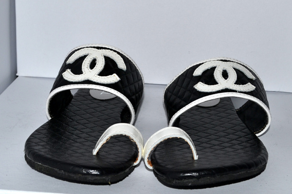 CHNL women slippers AAA-002