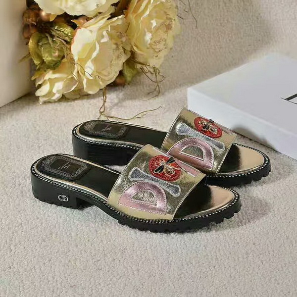 Dior women slippers AAA-004(35-40)