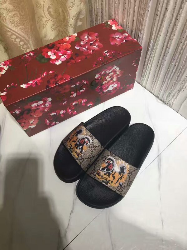 G women slippers AAA-016
