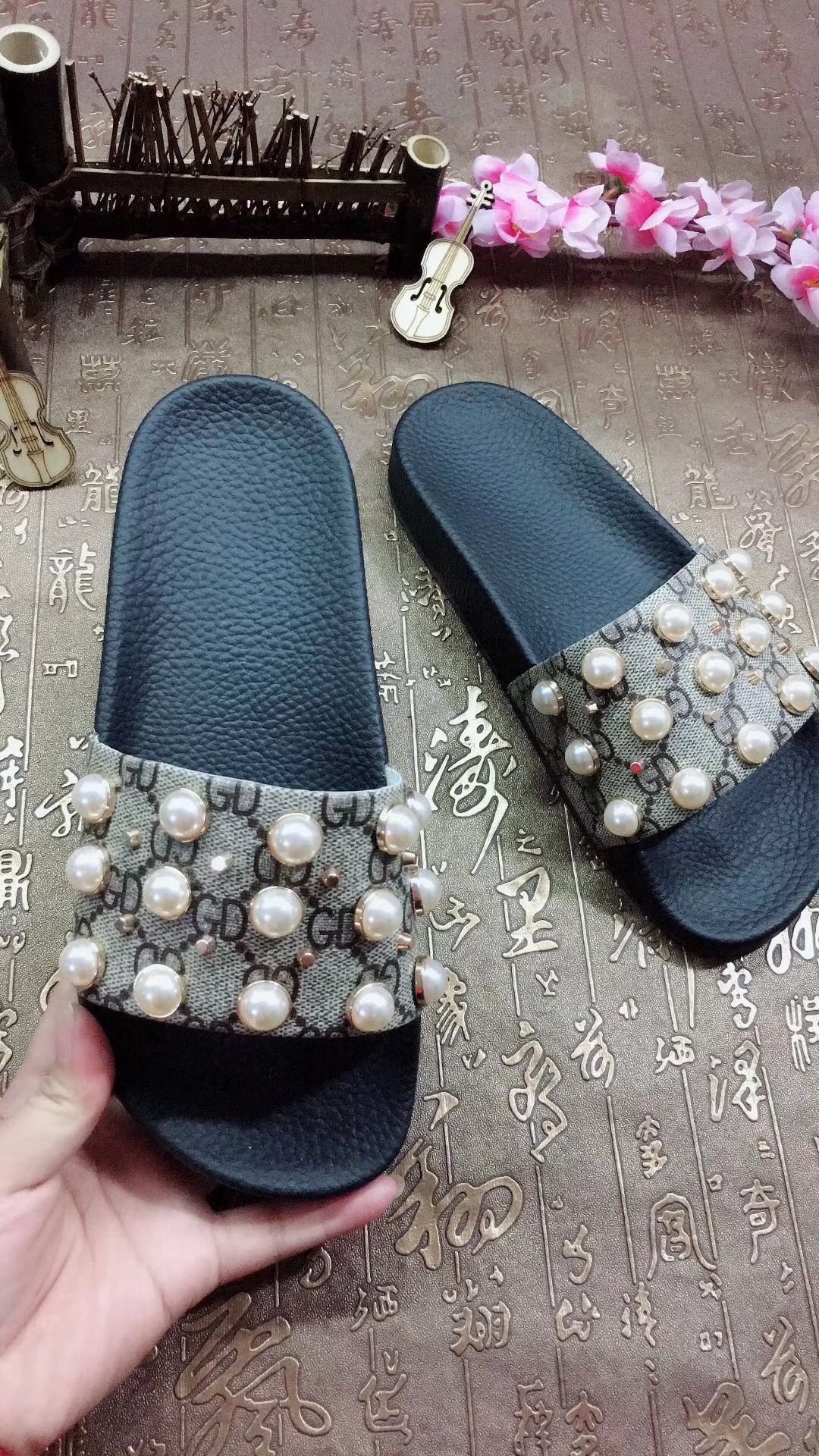 G women slippers AAA-039