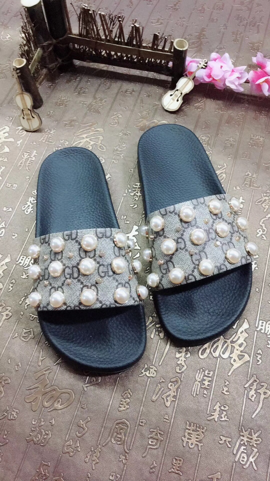 G women slippers AAA-039