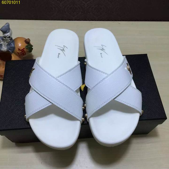 GZ men slippers AAA-001(38-44)