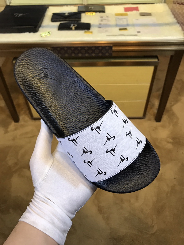 GZ men slippers AAA-017(38-45)