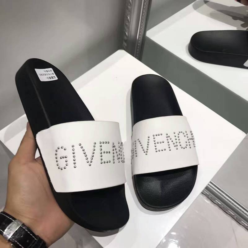 Givenchy women slippers AAA-011(35-40)
