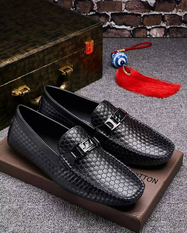 LV Men shoes 1:1 quality-009