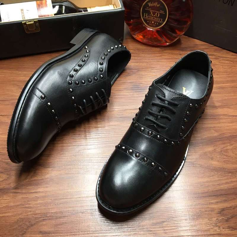 LV Men shoes 1:1 quality-030