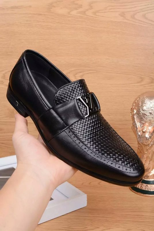 LV Men shoes 1:1 quality-033