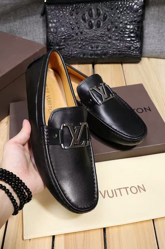 LV Men shoes 1:1 quality-035