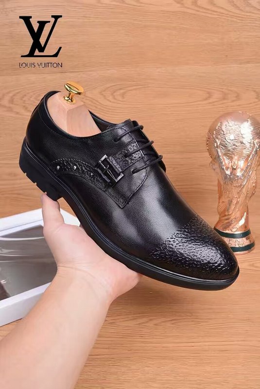 LV Men shoes 1:1 quality-036