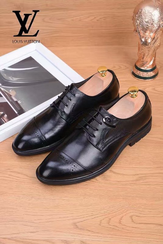 LV Men shoes 1:1 quality-037
