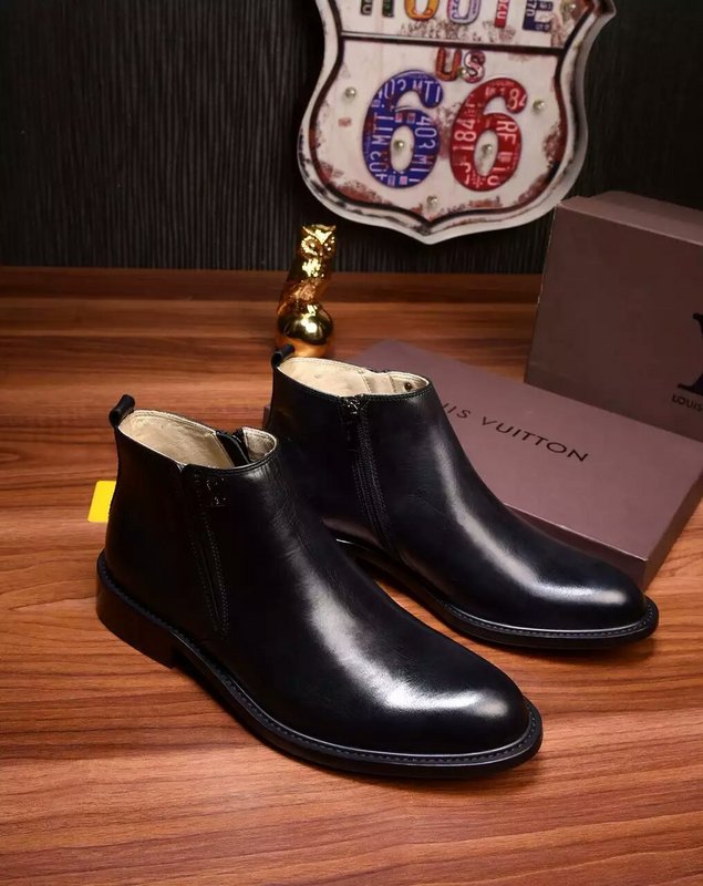 LV Men shoes 1:1 quality-067