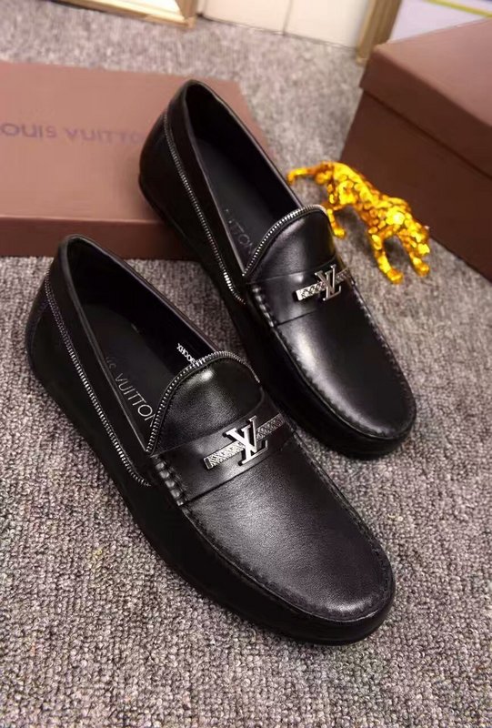 LV Men shoes 1:1 quality-095