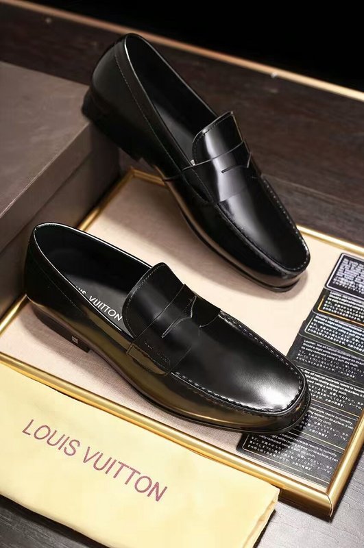 LV Men shoes 1:1 quality-096
