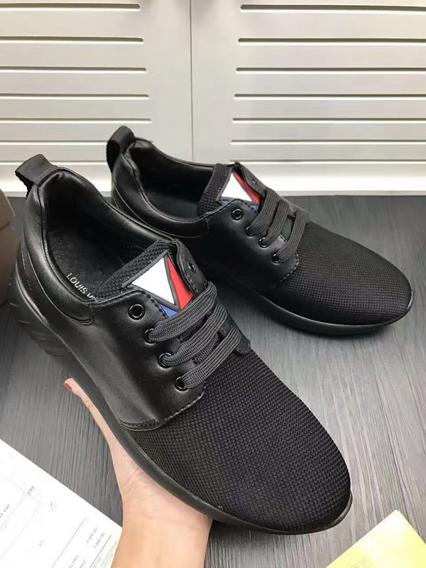 LV Men shoes 1:1 quality-168