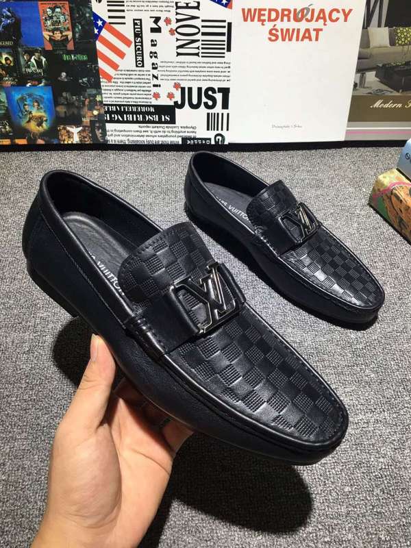 LV Men shoes 1:1 quality-205