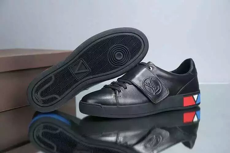 LV Men shoes 1:1 quality-224