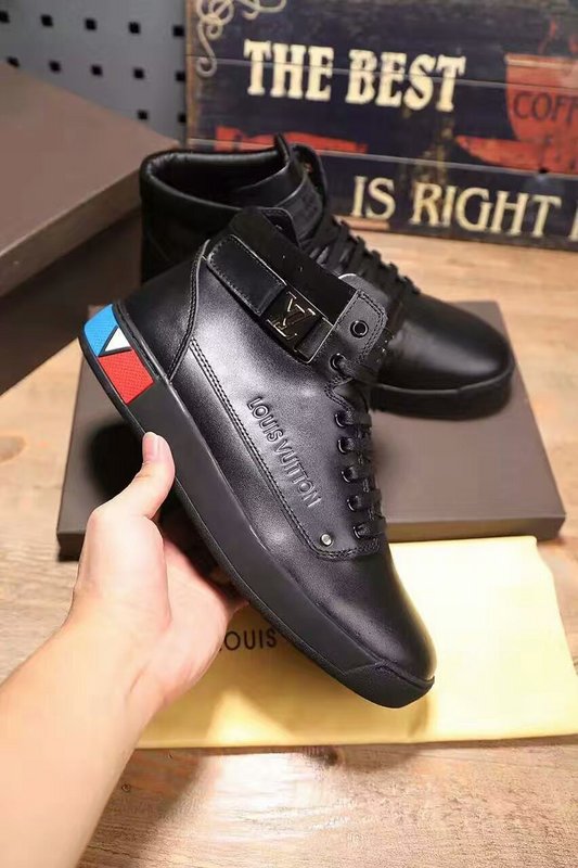 LV Men shoes 1:1 quality-270