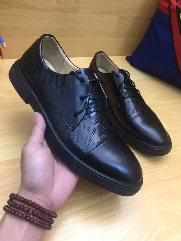 LV Men shoes 1:1 quality-277