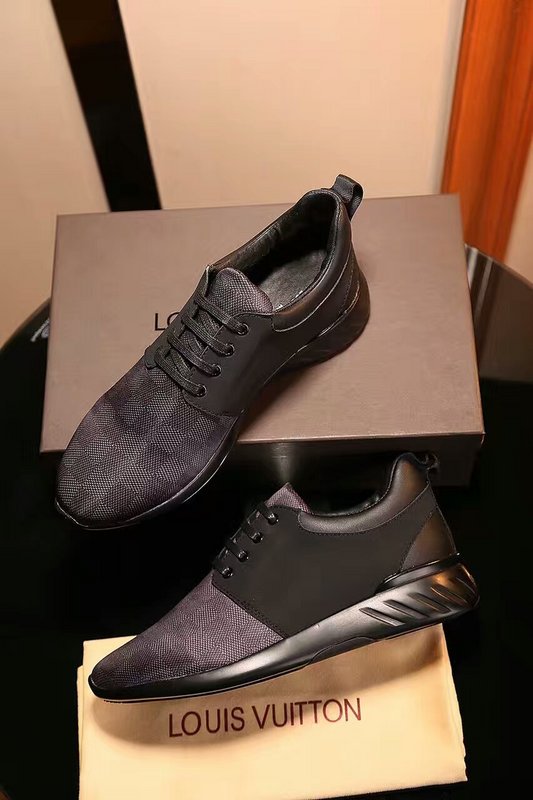LV Men shoes 1:1 quality-367