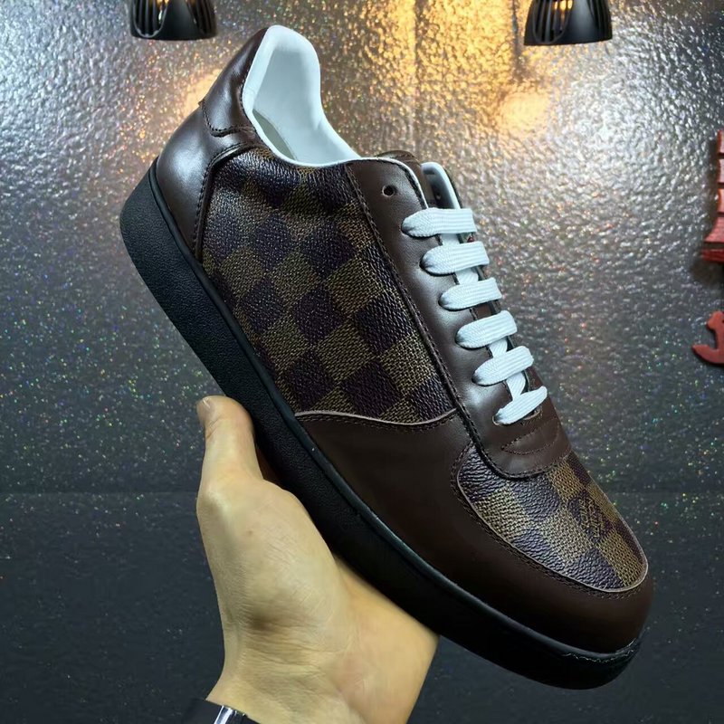 LV Men shoes 1:1 quality-380