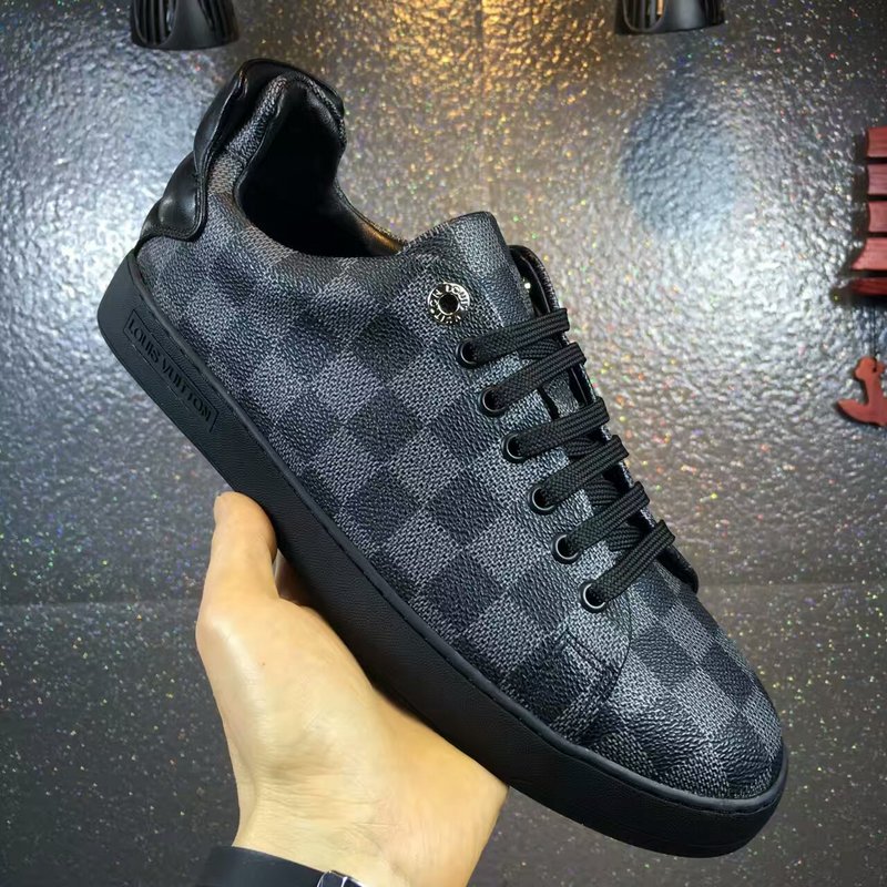 LV Men shoes 1:1 quality-408