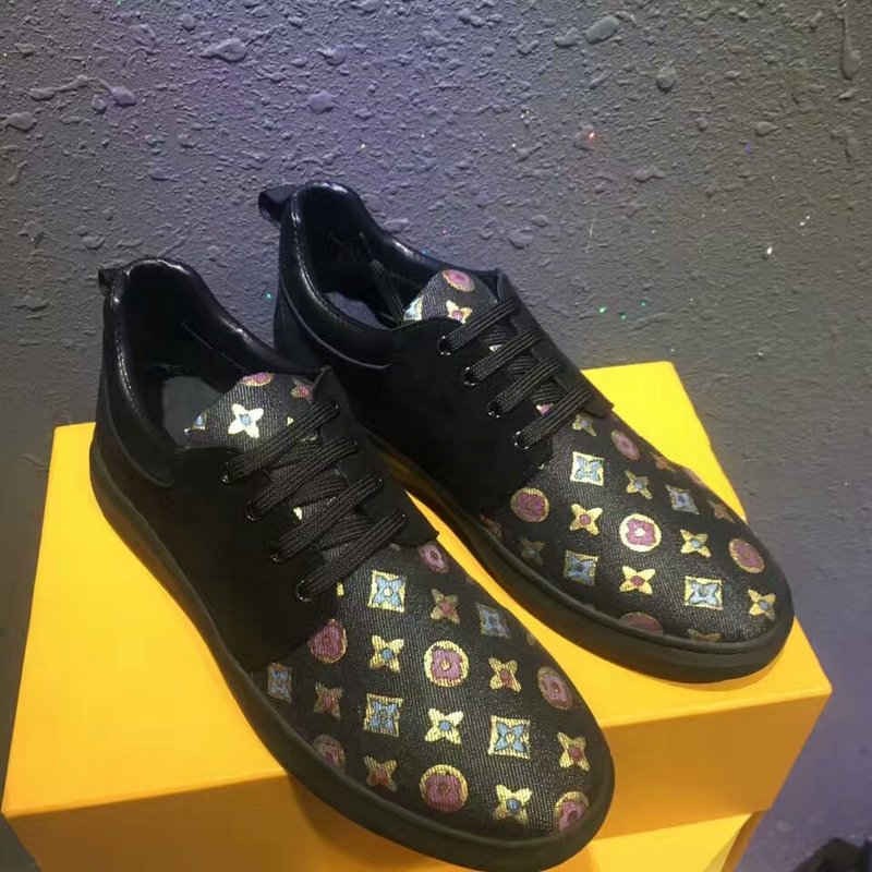 LV Men shoes 1:1 quality-422