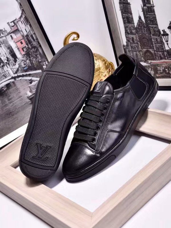 LV Men shoes 1:1 quality-440