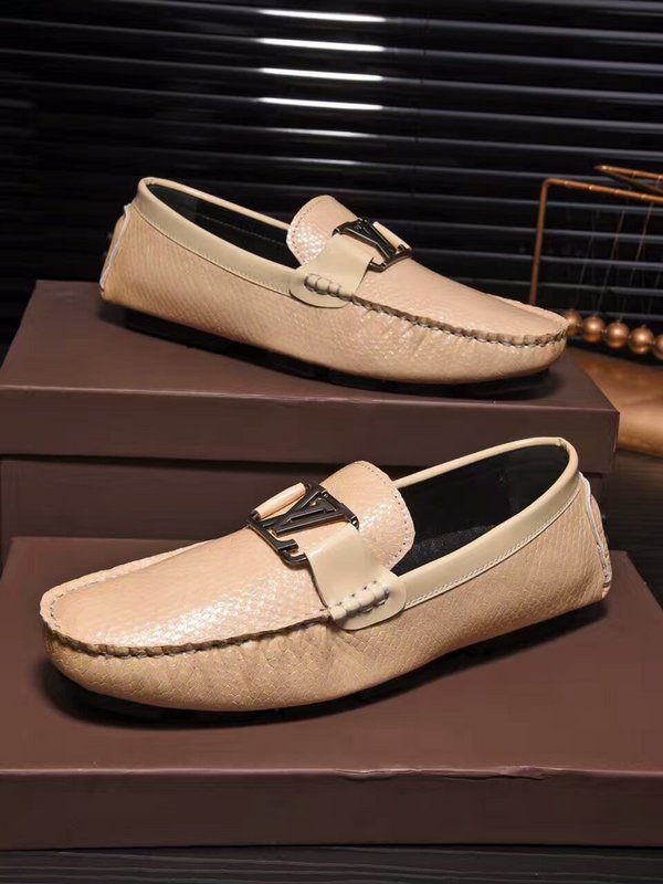 LV Men shoes 1:1 quality-461