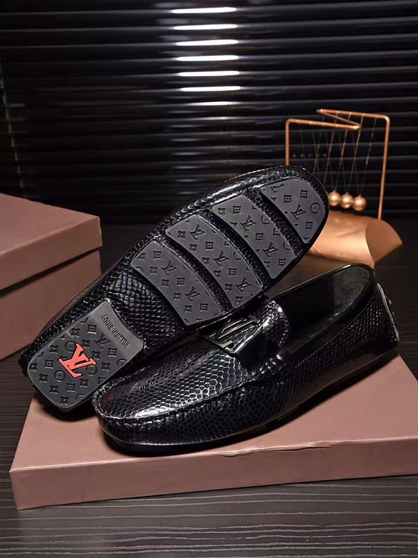 LV Men shoes 1:1 quality-462