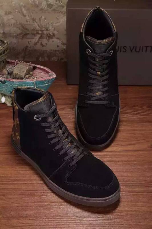LV Men shoes 1:1 quality-479