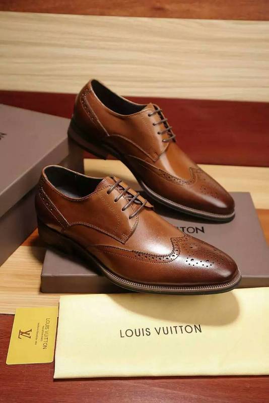 LV Men shoes 1:1 quality-506