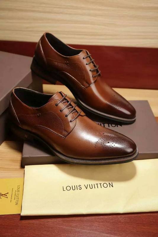 LV Men shoes 1:1 quality-508