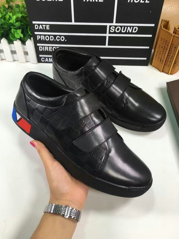 LV Men shoes 1:1 quality-517