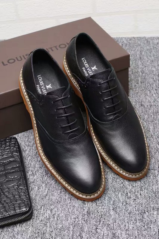 LV Men shoes 1:1 quality-531