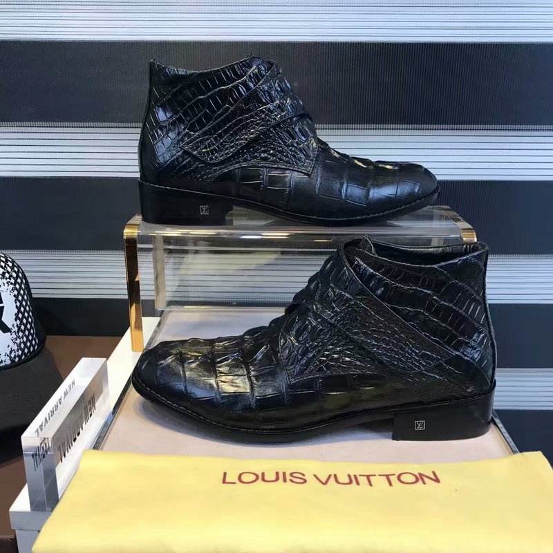LV Men shoes 1:1 quality-549