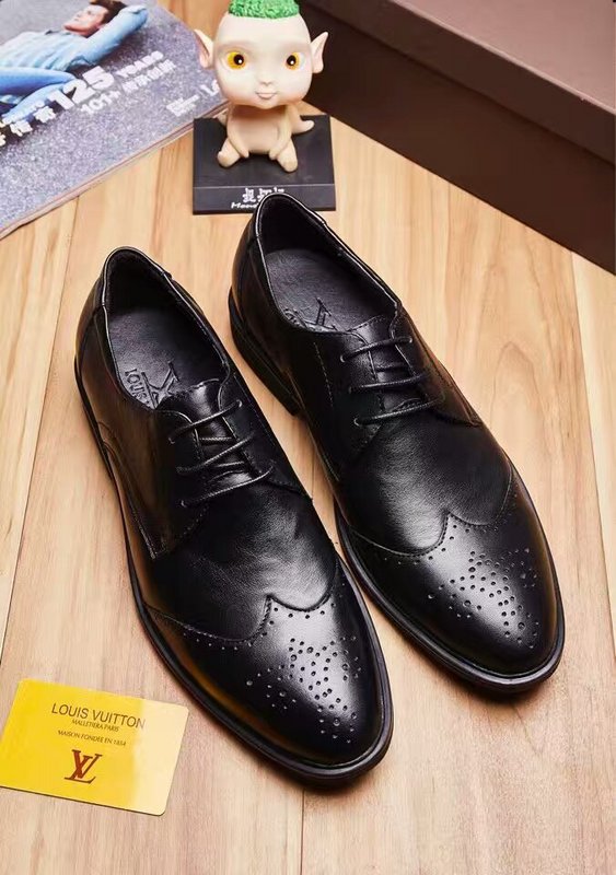 LV Men shoes 1:1 quality-658