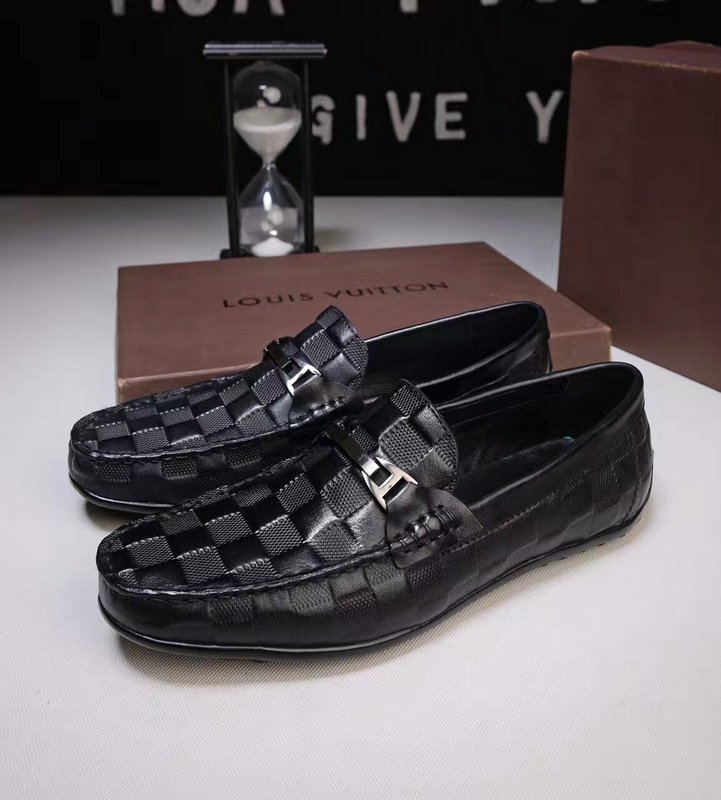 LV Men shoes 1:1 quality-677