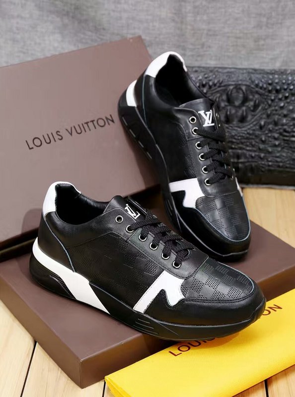 LV Men shoes 1:1 quality-679