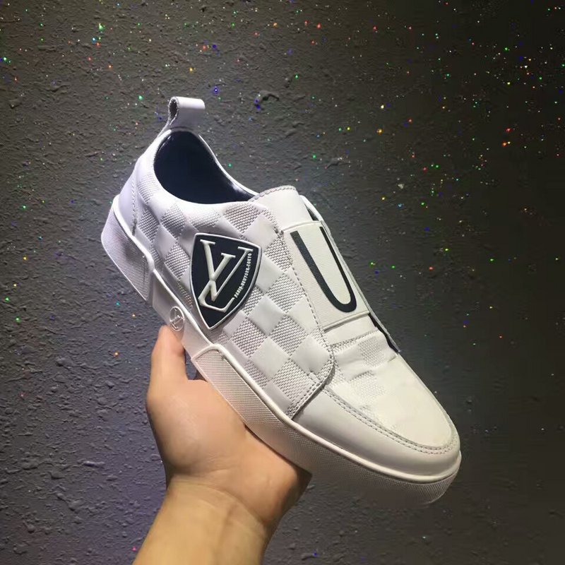 LV Men shoes 1:1 quality-680