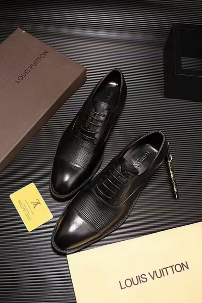 LV Men shoes 1:1 quality-950