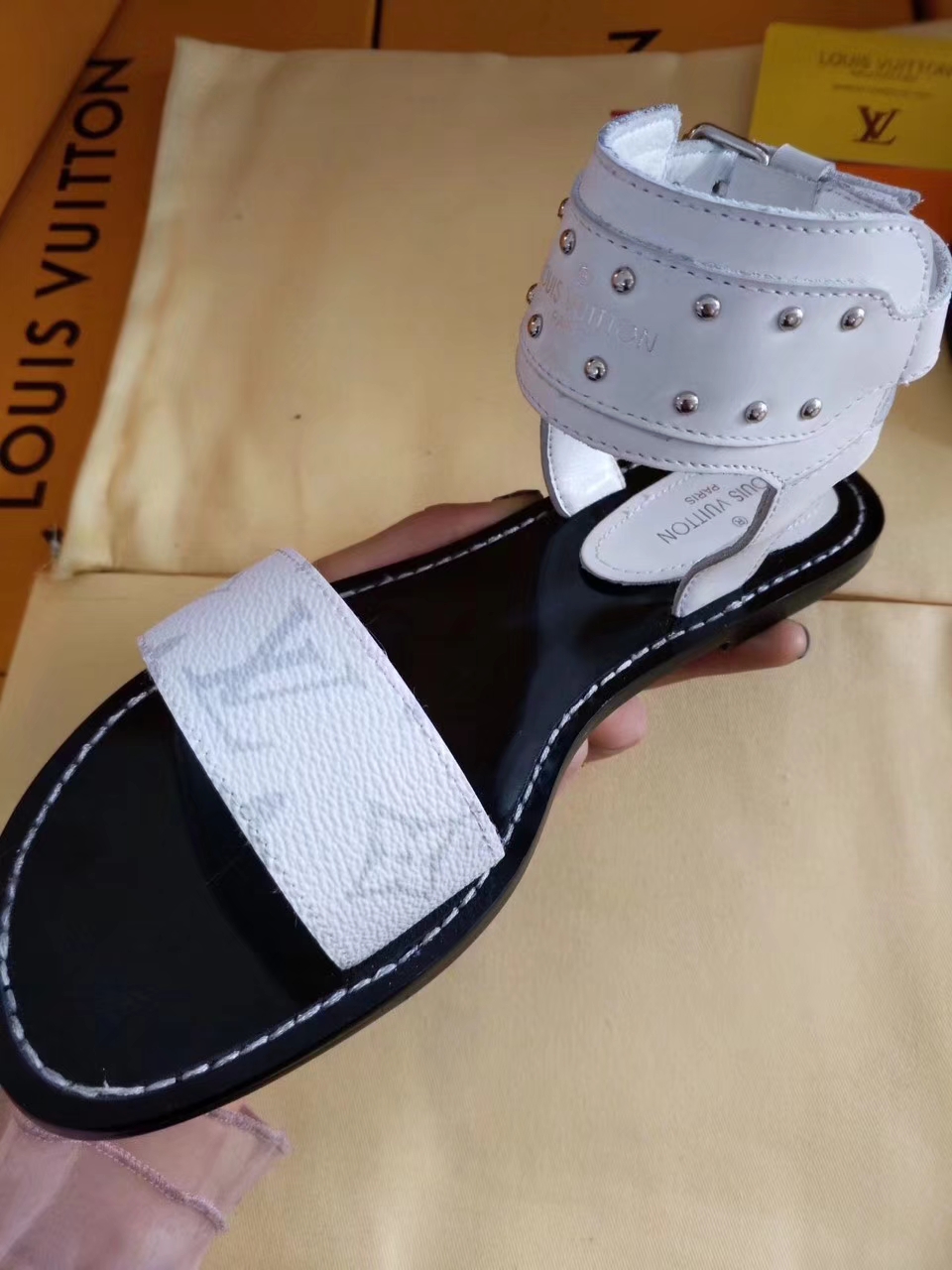LV Sandals 1:1 Quality-015