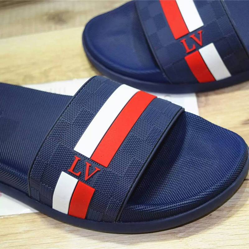 LV men slippers AAA-102