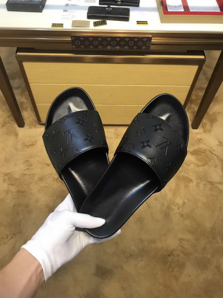 LV men slippers AAA(38-45)-145
