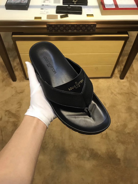 LV men slippers AAA(38-45)-150
