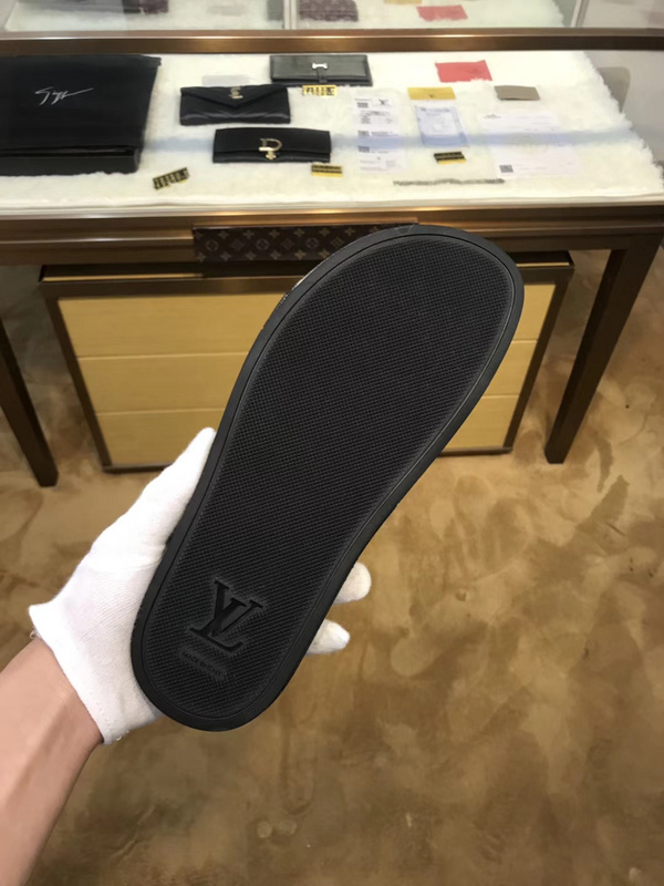 LV men slippers AAA(38-45)-169