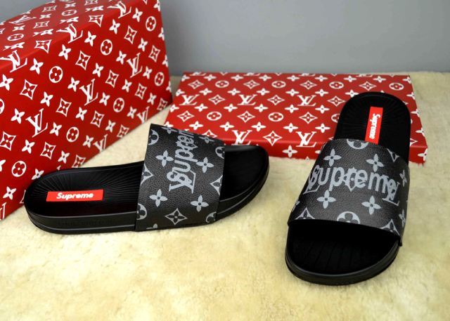 LV men slippers AAA(38-45)-200