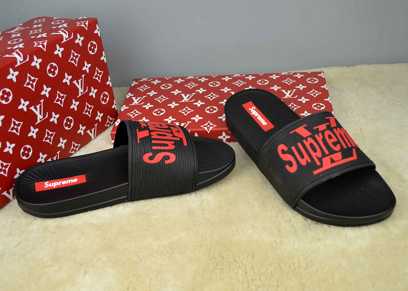 LV men slippers AAA(38-45)-213