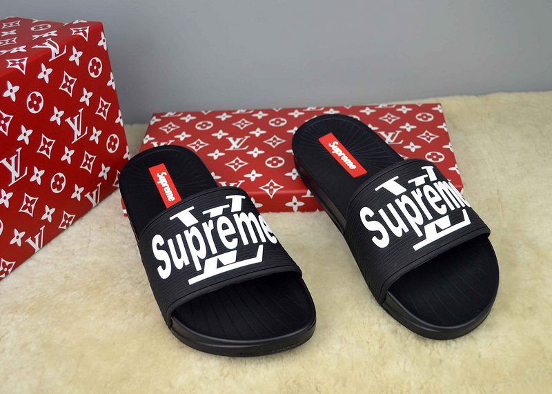 LV men slippers AAA(38-45)-214